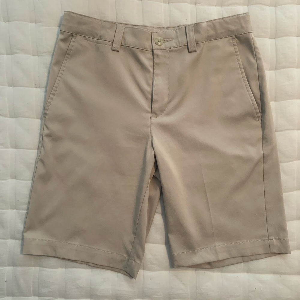 PGA Tour boys khaki golf shorts sz M (10/12)
